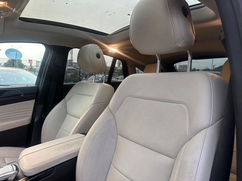 Thumbnail 7 of 2017 Mercedes-Benz GLE-Class